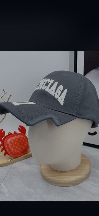 Șapcă Balenciaga model 2026, 6 modele