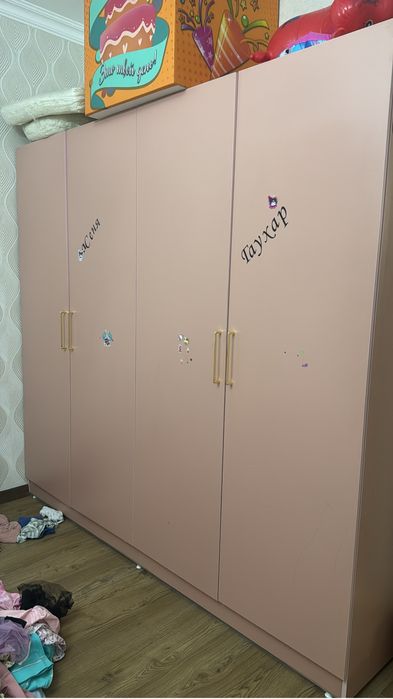 Детская полка и шкаф