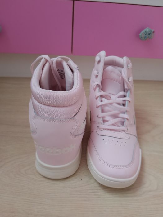 Нови кецове,, Reebok,,