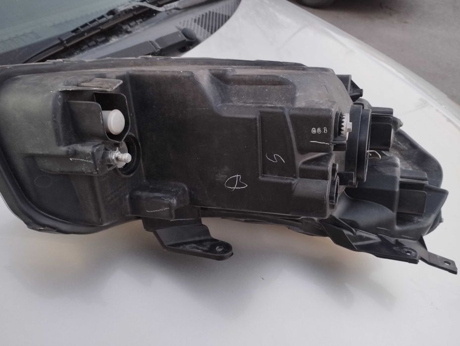 Фар, ляв за Suzuki SX4 и  Фиат Седичи, запазен