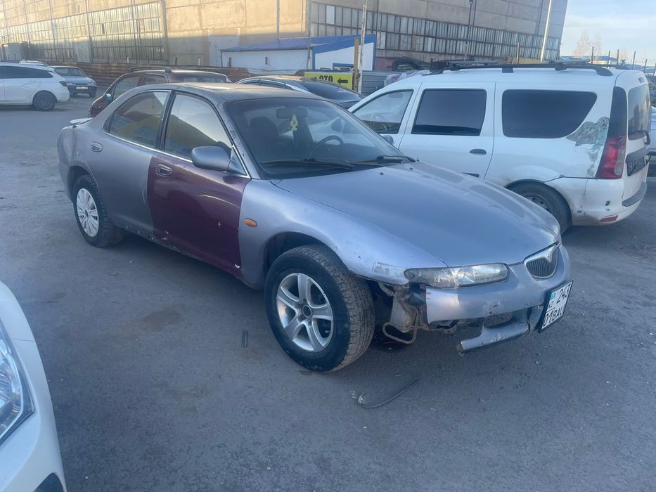 Продам Мазду . Машина на ходу