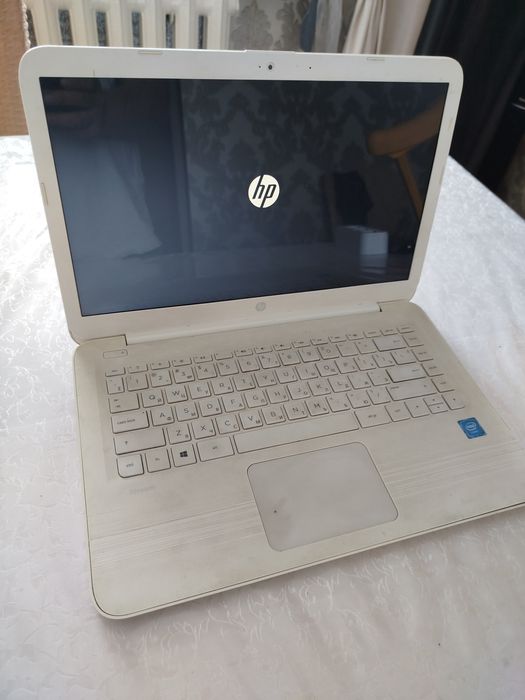 Ноутбук HP 14" дюйма