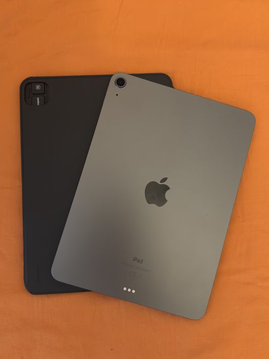 iPad  Air 4th gen 2020 64GB + tastatura