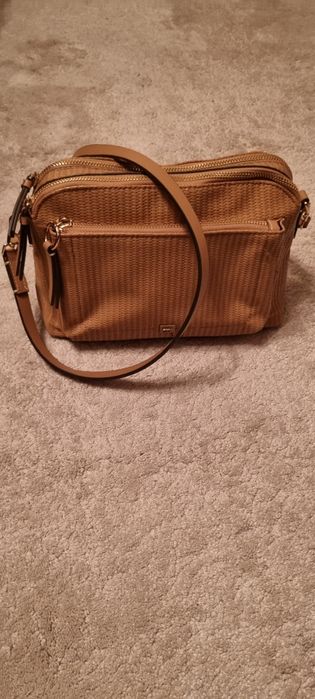 Дамски чанти различни модели и цветове