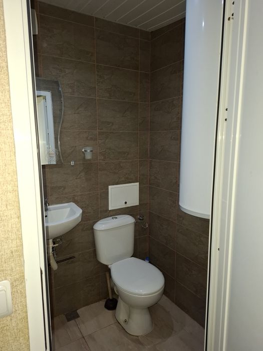 Под наем обзаведена гарсониера Ем.Станев 8 Б ет 2 южна.