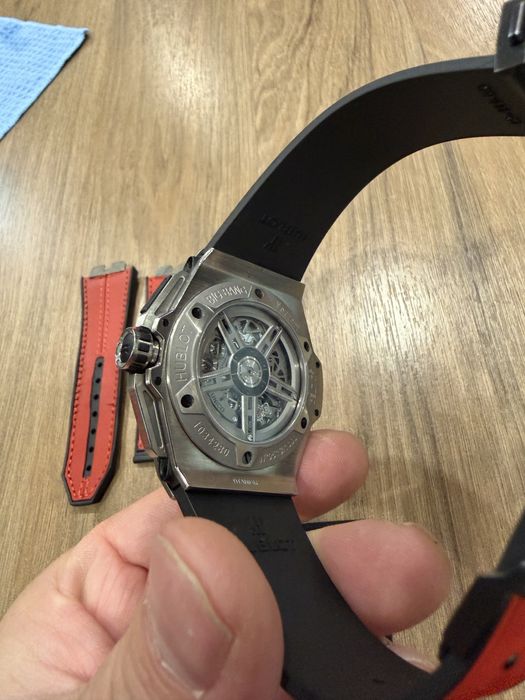 Hublot Big Bang Ferrari (Unico / skeleton) ЛИМИТИРАН