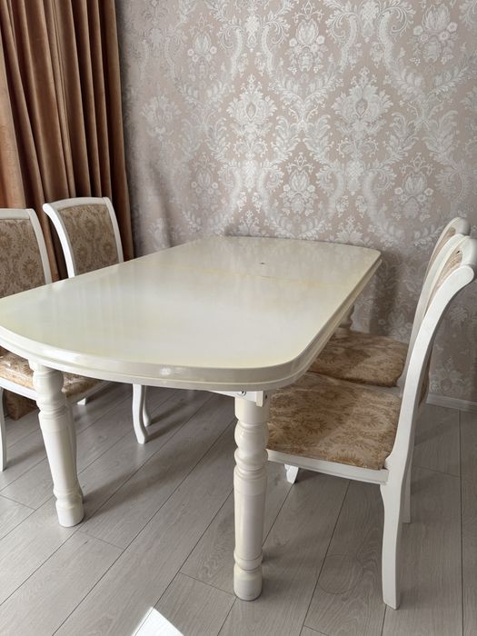 стол со стульями