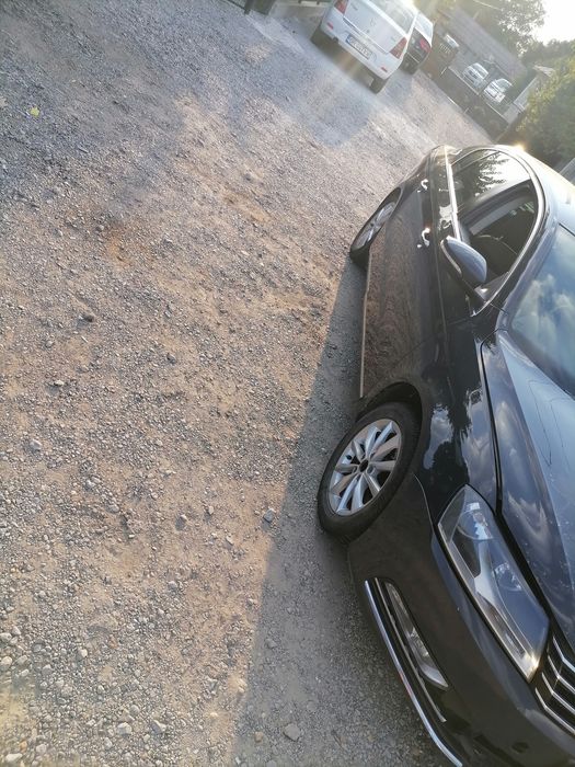 Dezmembrez Passat b7