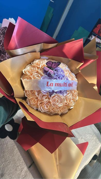 Buchete din satin
