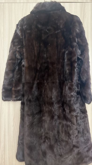 Продам норковую шубу . Размер 52