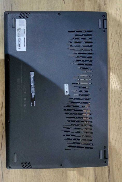 Лаптоп MSI 15B12M