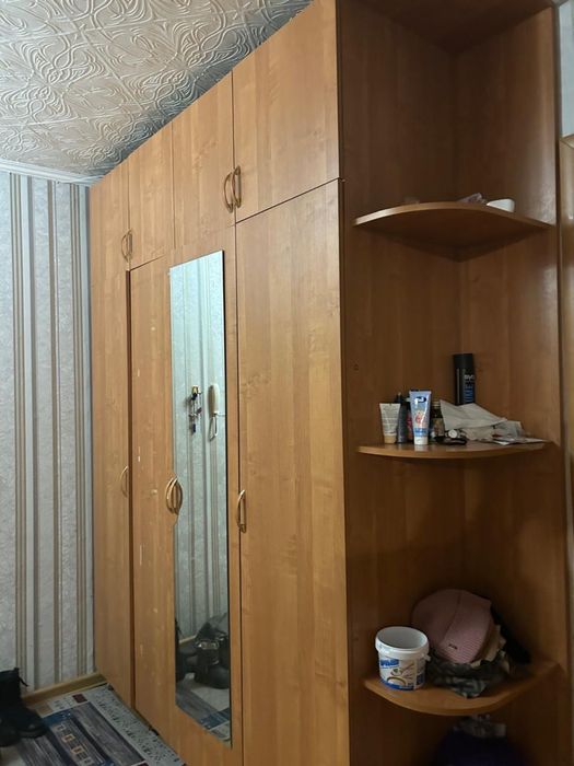 Продам шкаф большой вместительный