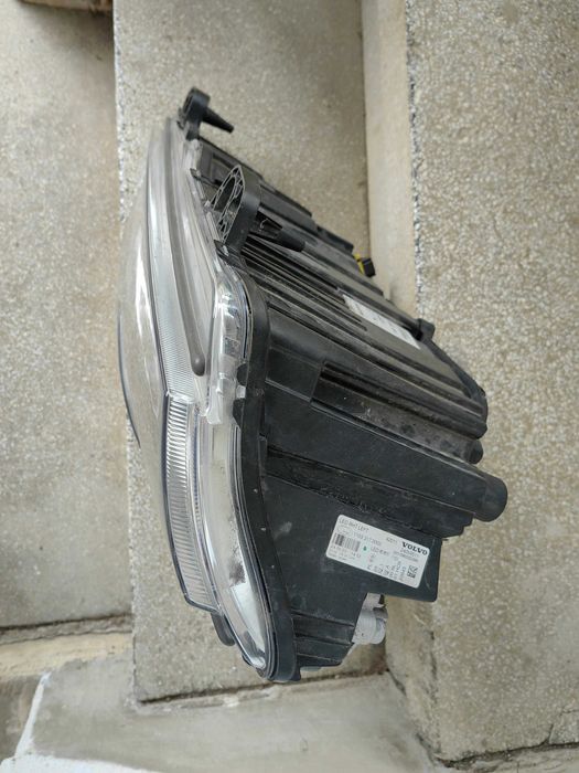 Фарове Volvo FH5 LED / Фарове Волво ФХ5 23г. Фар Volvo FH5 Оригинални