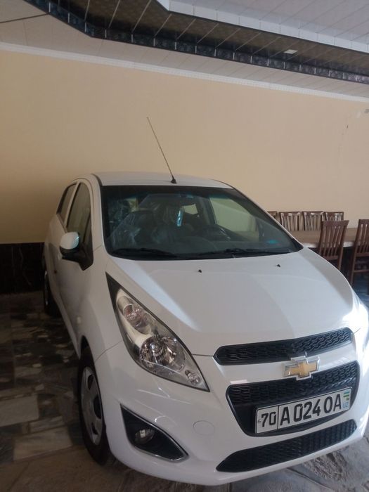 Spark sotiladi srochno