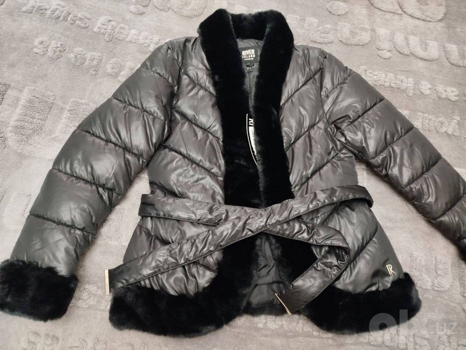 Куртка фирменная ,новая