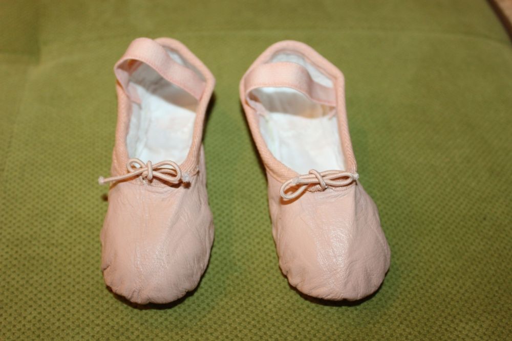 Детски ТУФЛИ / ЦВИЧКИ за танци и балет от естествена кожа