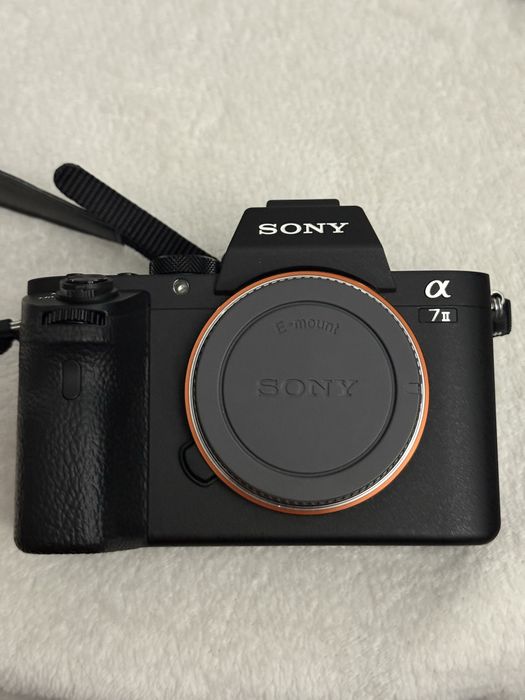 Sony A7 II Full Frame + Obiectiv 28-70mm + 3 baterii | Stare excelentă