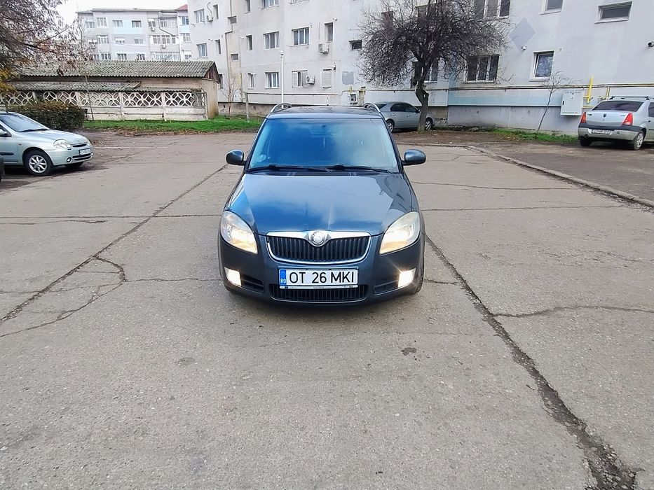 Vând Skoda Fabia 2
