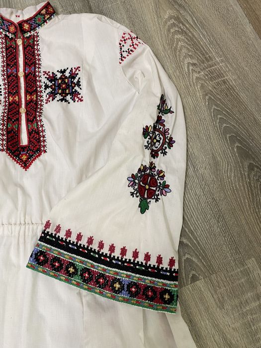 Ансамблова рокля тип риза