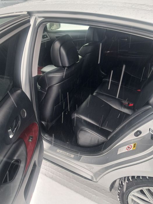 Lexus GS300. В отличном состоянии.