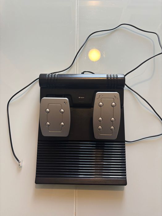 Продавам педали с кормило