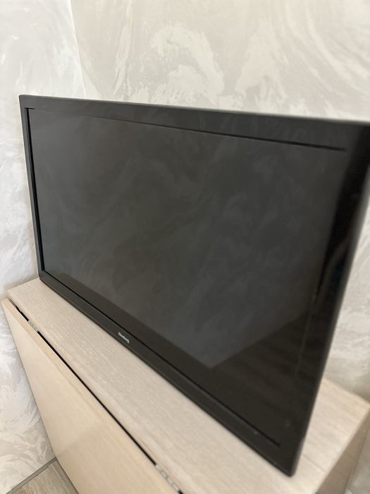 Продам плазменный телевизо Elenberg.