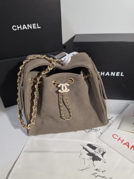 Налична чанта Chanel Hobo 25S велур