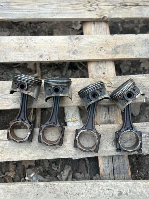 Запчасти от мотора 3 s fe