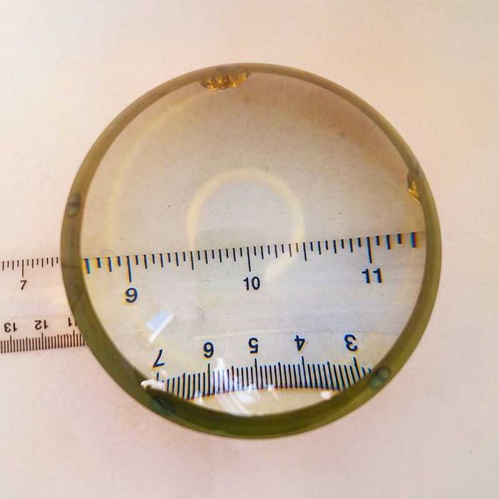 Бронзова настолна лупа с античен дизайн