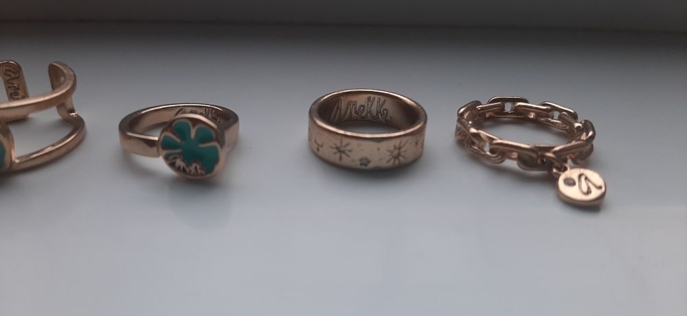 Anekke нови пръстени