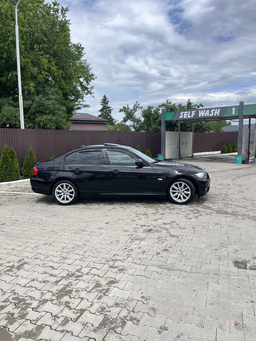 BMW 3 Series 2011 — imagine 2
