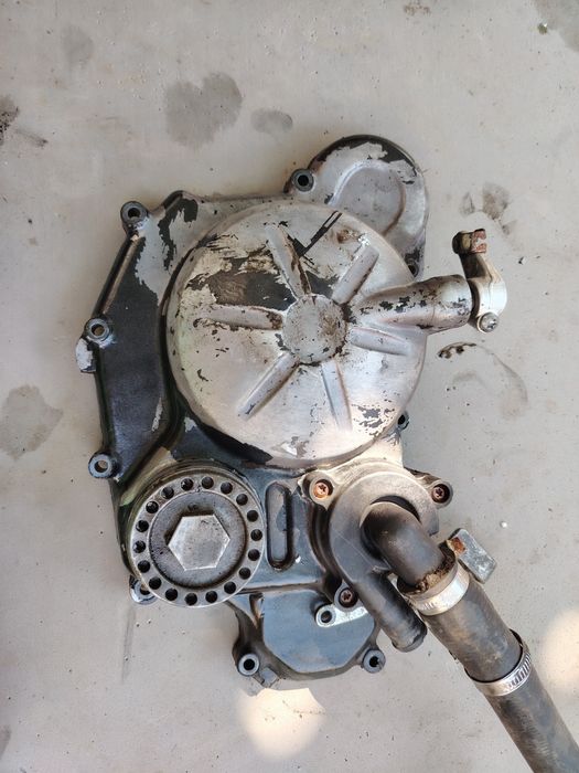 Capac filtru ulei si capac Pompă de apă Aprilia RS4 125 2014-2024
