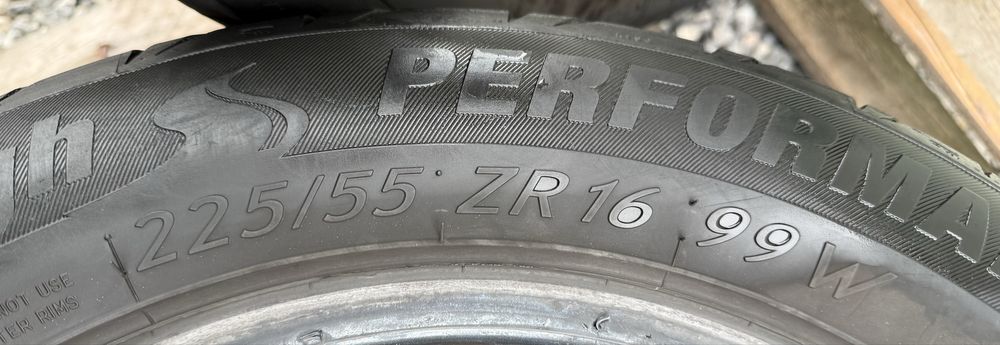 2бр 225/55/16 на 6мм  с 22дот