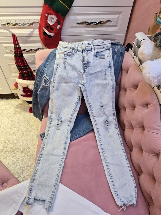 Продавам ZARA дънки за момиче