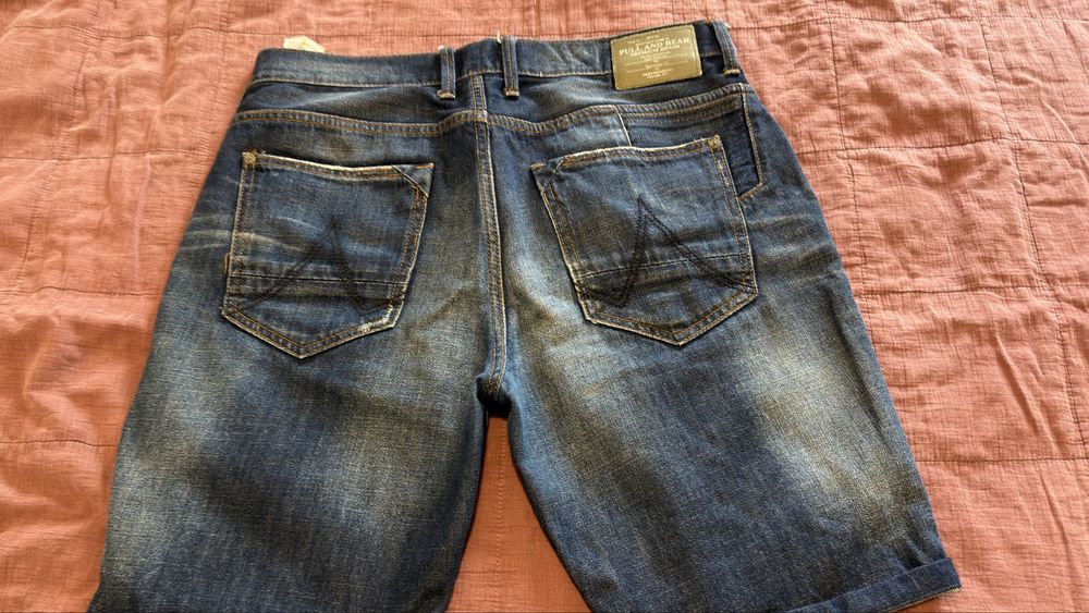 Blugi scurti Pull and Bear albastru
