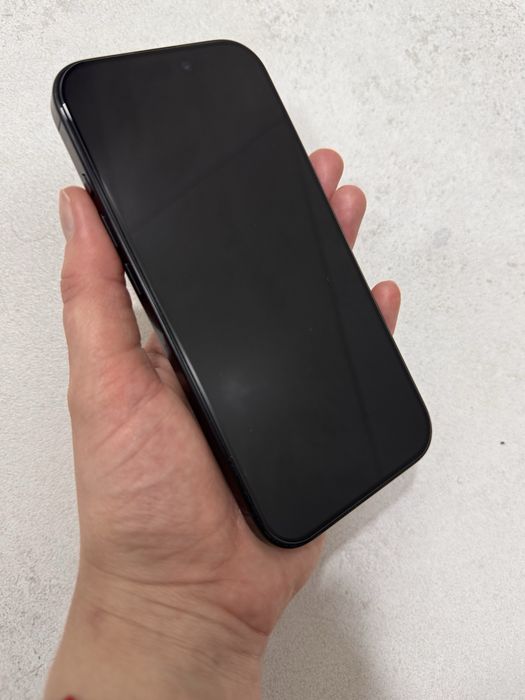 Продавам Iphone 16 pro 128!!!