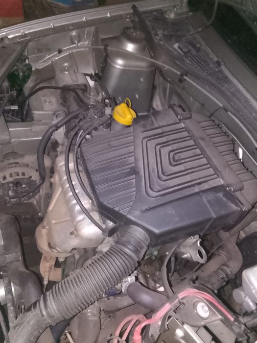 Ларгус Рено Альмера двигатели коробки