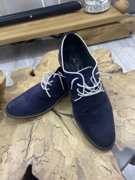 Pantofi eleganti