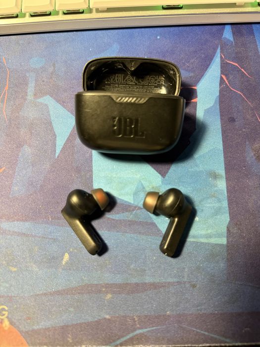 Casti wireless JBL TUNE 230NC