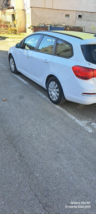 Auto de vânzare Opel Astra j