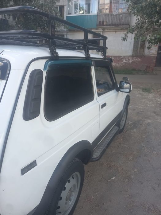 Продам ниву 21214