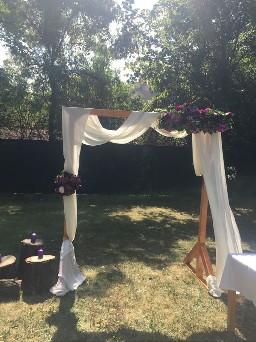 Арка под наем - дървен масив.