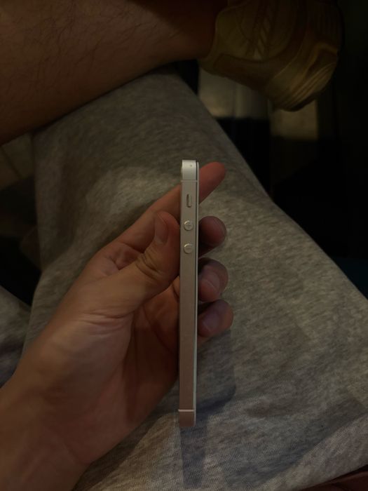 Iphone 5c в отличном состояние