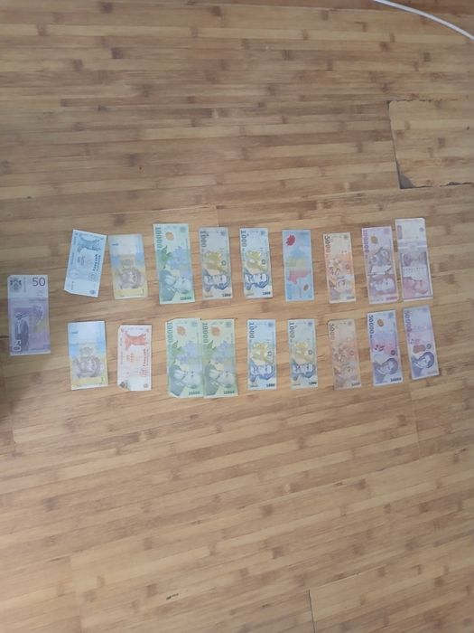 Vând bancnote vechi stare buna