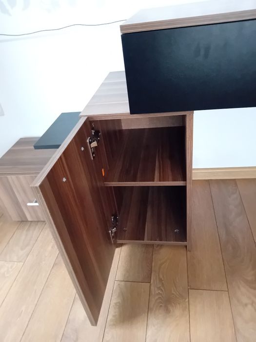 Спален комплект – гардероб,  легло 160/200, тоалетка, нощни шкафчета