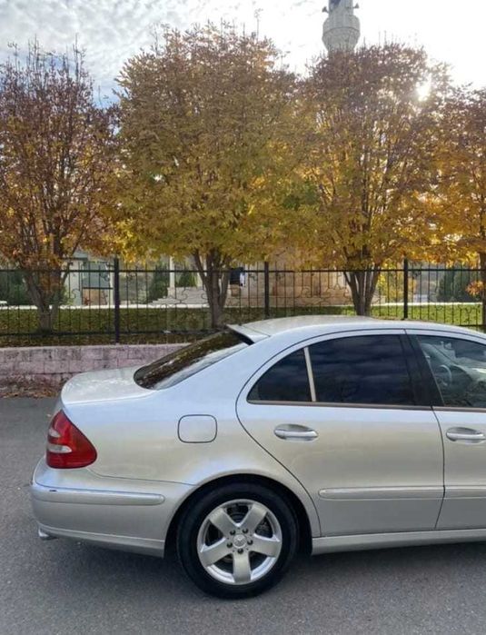 Продам Мерседес  - 211, 2005 года