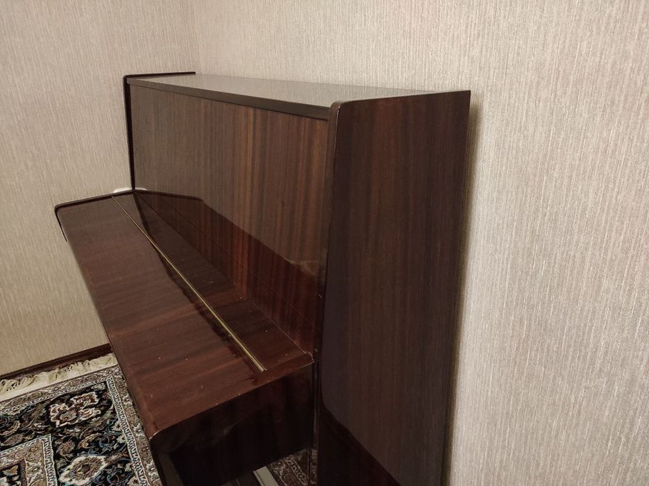Продаётся пианино Белорусь