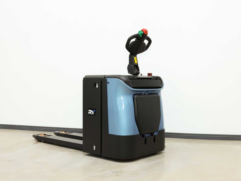 Электро транспалет 2 000 кг с платформой Royal Forklift  RY P20 S-T