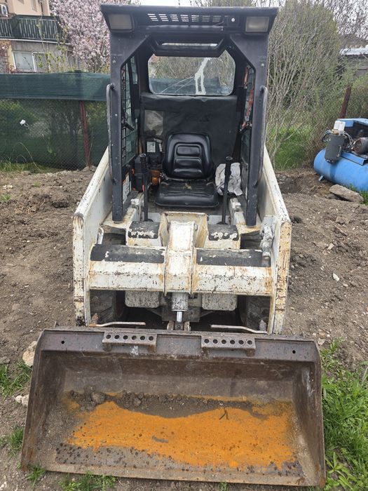 Челен товарач bobcat 553