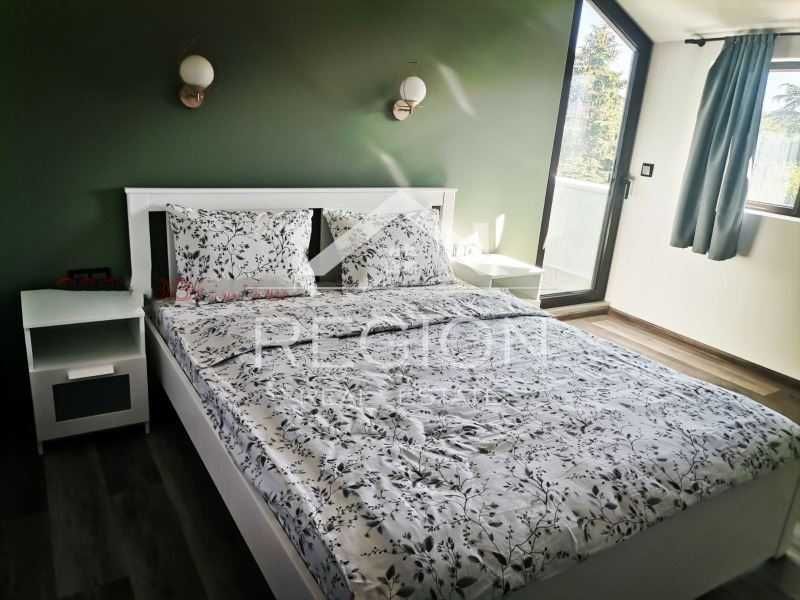 Дава се под наем Четиристаен апартамент в к.к. Св.Св. Константин и Елена - 105 кв.м за 900 € - Снимка #5